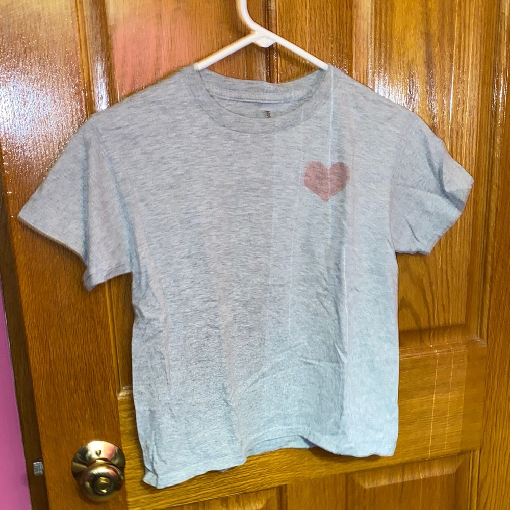Gildan Light Gray Women's Tee with Heart Detail
